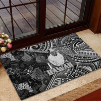 Hawaii King Kamehameha Rubber Doormat With Hawaiian Ipu Motifs Black Version