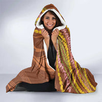 Hawaii King Kamehameha Hooded Blanket Hawaiian Kakau Pattern With Leis LT05 - Polynesian Pride
