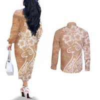 Polynesian Women's Day Couples Matching Off The Shoulder Long Sleeve Dress and Long Sleeve Button Shirt Brown Hibiscus Flowers With Polynesian Pattern