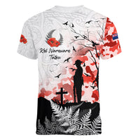 Kei Wareware Tatou New Zealand ANZAC Day Women V Neck T Shirt Lest We Forget LT05 - Polynesian Pride