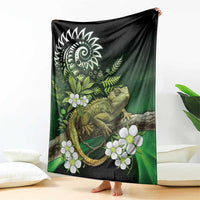 Aotearoa New Zealand Tuatara Blanket Maori Koru Art