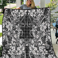 Hawaii Palaka Quilt Black Tribal Pattern With Tropical Flowers - Polynesian Pride