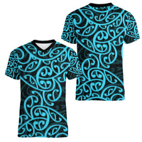 New Zealand Women V Neck T Shirt Maori Pattern Light Blue LT6 - Polynesian Pride