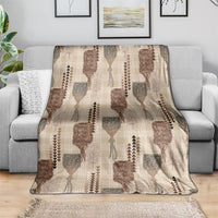 Aloha Hawaii Vintage Kahili Pa'a Lima Blanket Palaka Print Cozy Beige