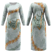 Hawaii Kaho'olawe Island Flowers Lei Family Matching Long Sleeve Bodycon Dress and Hawaiian Shirt Silver Hinahina Kū Kahakai LT7 Mom's Dress Silver - Polynesian Pride