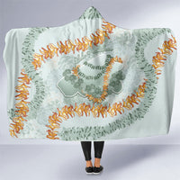 Hawaii Kaho'olawe Island Flowers Lei Hooded Blanket Silver Hinahina Kū Kahakai