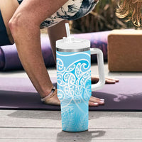 Aotearoa Maori Koru Curves Tumbler With Handle Silver Ferns - Turquoise