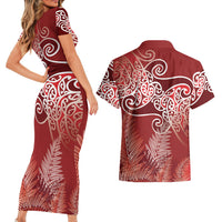Aotearoa Maori Koru Curves Couples Matching Short Sleeve Bodycon Dress and Hawaiian Shirt Silver Ferns - Crimson Red