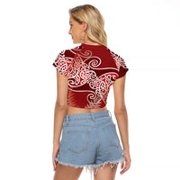 Aotearoa Maori Koru Curves Raglan Cropped T Shirt Silver Ferns - Crimson Red