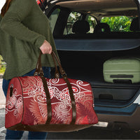 Aotearoa Maori Koru Curves Travel Bag Silver Ferns - Crimson Red LT7 - Polynesian Pride