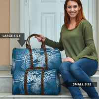 Aotearoa Maori Koru Curves Travel Bag Silver Ferns - Navy Blue