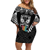 Personalised Kia Kaha Te Reo Maori Off Shoulder Short Dress Hei Tiki Mix Koru - Black LT7 Women Black - Polynesian Pride