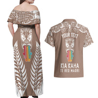 personalised-kia-kaha-te-reo-maori-couples-matching-off-shoulder-maxi-dress-and-hawaiian-shirt-hei-tiki-mix-koru-brown