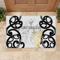 New Zealand WC2026 White Rubber Doormat Silver Fern LT7 White - Polynesian Pride
