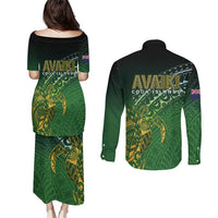 Cook Islands Rugby Kuki Avaiki Couples Matching Puletasi and Long Sleeve Button Shirt Tribal Turtle - Polynesian Pride