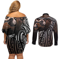 Aotearoa Maori - Australia Indigenous Couples Matching Off Shoulder Short Dress and Long Sleeve Button Shirt Koiri Whakairo Mix Aboriginal Art - Polynesian Pride