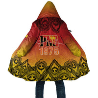 Papua New Guinea 1975 To The Future Personalised Cloak Sepik Masks LT7 Unisex Red - Polynesian Pride