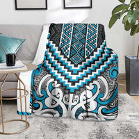 Maori Tukutuku Taniko Motifs Blanket Turquoise Poutama Mix Kowhaiwhai