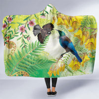 New Zealand Maori Mahuru Hooded Blanket Tui With Pikawakawa Spring Colors LT7 One Size Multicolor - Polynesian Pride