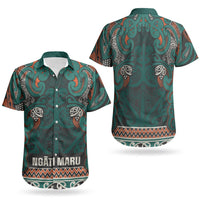 Aotearoa Iwi Ngāti Maru Taranaki Couples Matching Summer Maxi Dress and Hawaiian Shirt Maori Wharenui House Tribal Pattern LT9 - Polynesian Pride