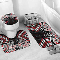 Red Aotearoa Tukutuku Manawa Tapu Bathroom Set Ta Moko Toi Maori LT9 Mat Set Only (3 pcs) One Size Red - Polynesian Pride