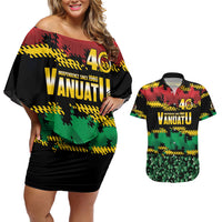 Vanuatu 46th Year Anniversary Couples Matching Off Shoulder Short Dress and Hawaiian Shirt 30 July 1980 Hibiscus Seamless Pattern