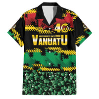 Vanuatu 46th Year Anniversary Family Matching Summer Maxi Dress and Hawaiian Shirt 30 July 1980 Hibiscus Seamless Pattern