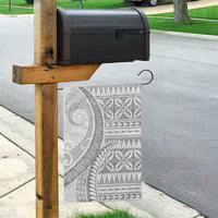 Polynesian White Sunday Garden Flag Lotu Tamaiti Melanesian Pattern - Polynesian Pride