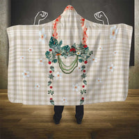 Brown Hawaiian Palaka Hooded Blanket Kukui Nut Money Lei - Polynesian Pride