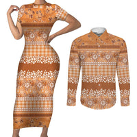 Hawaiian Hibiscus Honu Couples Matching Short Sleeve Bodycon Dress and Long Sleeve Button Shirt Gold Mele Kalikimaka Palaka Spirit - Polynesian Pride