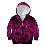 Aotearoa Maori Hei Tiki Kid Hoodie Mawhero Kowhaiwhai Puhoro Motif LT9 Zip Hoodie Pink - Polynesian Pride
