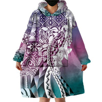 Aloha Vintage Plumeria Hawaiian Tapa Pattern Wearable Blanket Hoodie Gradient Hawaiian Tapa Pattern - Polynesian Pride