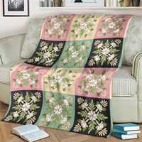 Seamless Pattern Maile and Pikake Lei Blanket Squares Maile Leaf - Polynesian Pride