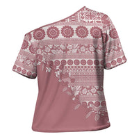 Fiji Marau na Kerisimasi Cross Shoulder Shirt Dusty Rose Tagimoucia Tapa Masi Tribal - Polynesian Pride