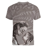 New Zealand Mother's Day Women V-Neck T-Shirt Maori Mo Toku Mama Silver Fern