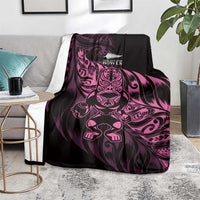 New Zealand Lawn Bowls Blanket Pink Maori Warrior Tribal Silver Fern - Polynesian Pride