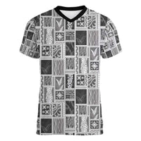 Vintage Aloha Block Quilt Women V-Neck T-Shirt Black Inspired Lei Motifs LT9 Female Black - Polynesian Pride