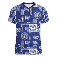 Northern Mariana Islands Magof Nochebuena Women V-Neck T-Shirt Pacific Patchwork Xmas Vibes - Polynesian Pride