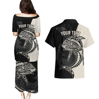 personalised-polynesia-fishing-couples-matching-puletasi-dress-and-hawaiian-shirt-with-maori-hei-matau-fish-hook-gold-art