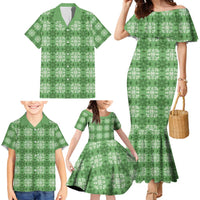 Green Hawaiian Quilt Family Matching Mermaid Dress and Hawaiian Shirt Hawaii Pineapple Monstera Palaka Motifs - Polynesian Pride