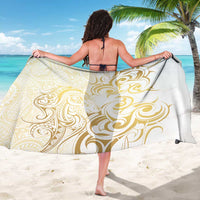 Gold And White Aoteara Horse Racing Sarong NZ Maori Pattern