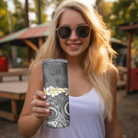 Gray Polynesian Tribal Frangipani Tropical Vibe Skinny Tumbler