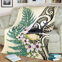 Endemic Tomtit New Zealand Blanket Miromiro Manuka Silver Fern Maori Pattern LT14 - Polynesian Pride