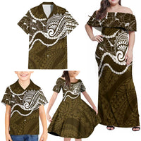 Aloha Hawaii Kalo Pikake Lei Family Matching Off Shoulder Maxi Dress and Hawaiian Shirt Chest Tattoo Gold Hawaiian Pattern