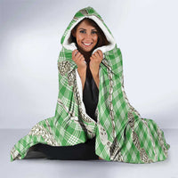 Green Aloha Hawaii Shell Lei Hooded Blanket Palaka Hebrew Cone Honey Cowrie Elegant Curves - Polynesian Pride