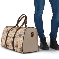 Khaki Palaka Hawaii Cowboy Travel Bag Puakenikeni Lei Paniolo Papale Seamless Vibes LT14 - Polynesian Pride