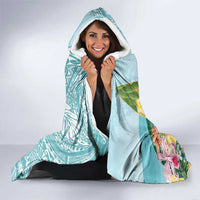 Aloha Hawaii Mele Kalikimaka Hooded Blanket Chilling Santa With Pineapple - Polynesian Pattern LT14 - Polynesian Pride