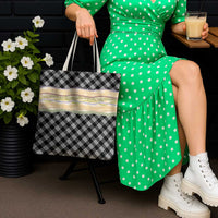 Black Palaka Hawaii Leis Elegant Vibes Tote Bag