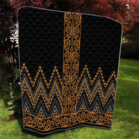 Gold Aotearoa Mangopare Kowhaiwhai and Niho Taniwha Quilt Maori New Zealand