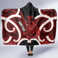 Whero Aotearoa Atua Tumatauenga Personalised Hooded Blanket Maori God Of War Tiki With Taiaha LT14 One Size Red - Polynesian Pride
